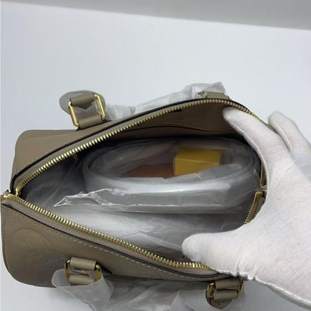 LV turtle dove speedy 25 in Eempertine - Picture 7 of 7
